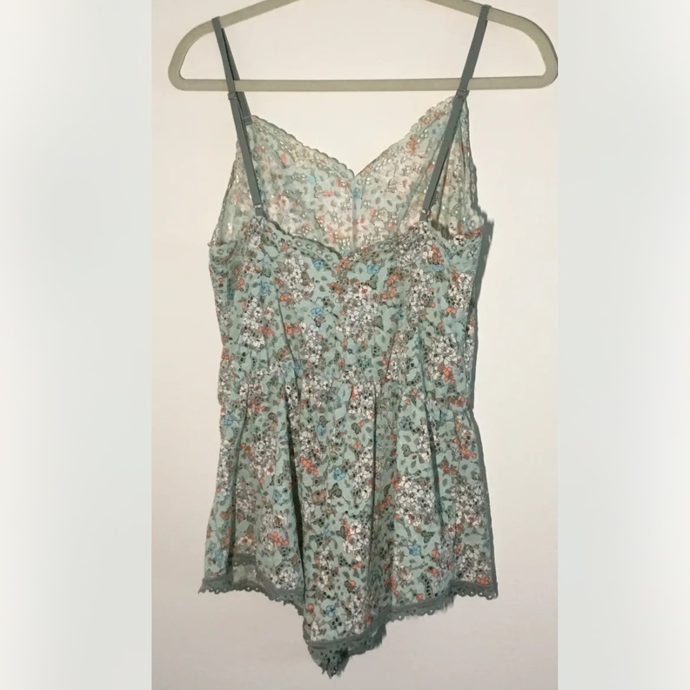 VICTORIA’S Secret Eyelet Silver Sea Floral Full Lace Romper Lingerie Size Medium - Picture 6 of 12